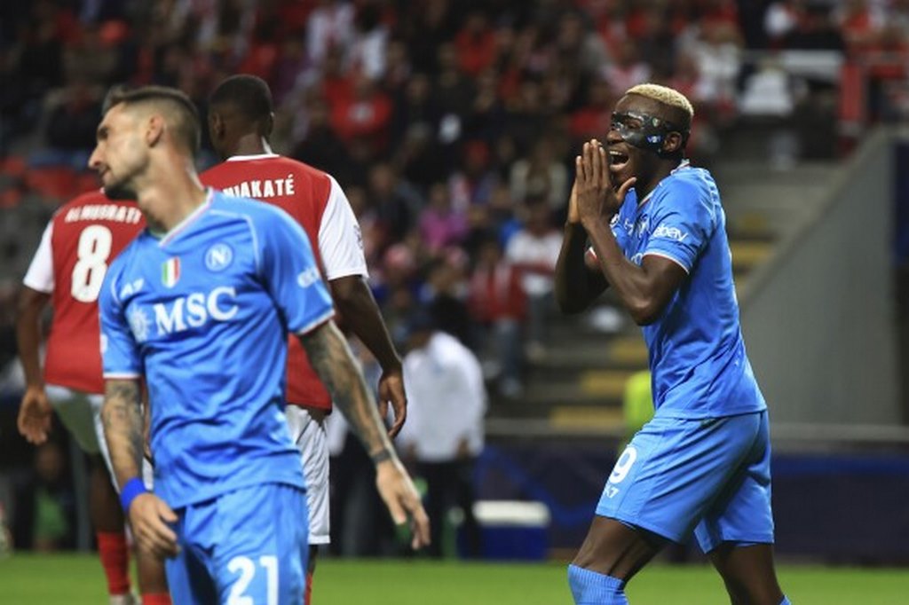 Napoli vs Braga 03h00 ngày 13/12