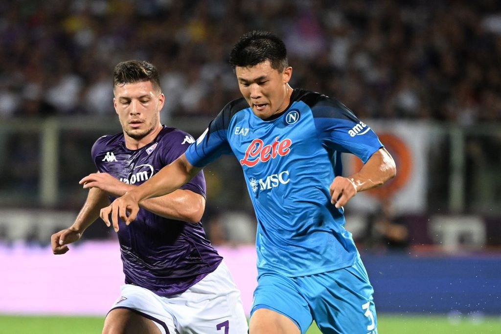 Soi kèo Napoli vs Fiorentina 02h00 ngày 19/1